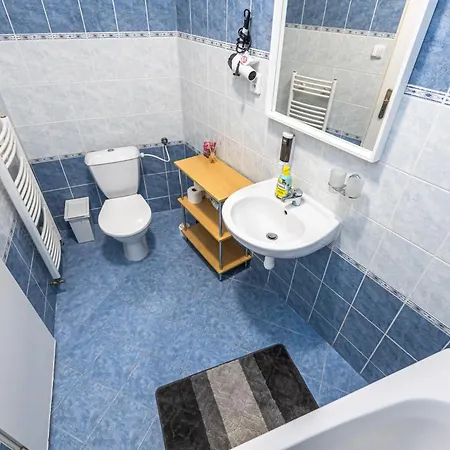 Modern 2br 5 Min Walk To Wenceslas Square *