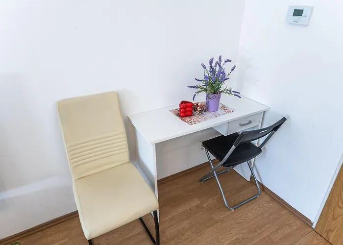 Wenceslas Square 2 Bedroom * 프라하