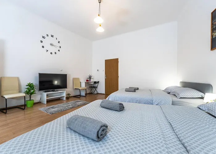 Wenceslas Square 2 Bedroom *
